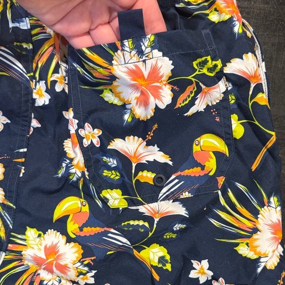 4/$15 Men’s Tropical Swim Shorts- Men’s Small (28-30) - Picture 7 of 7